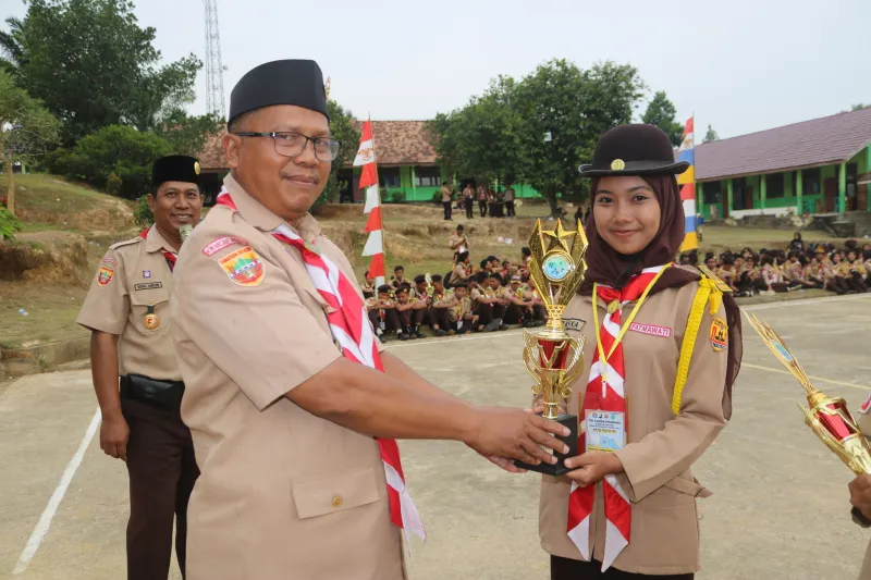 Alhamdulillah, kabar membanggakan datang dari Pramuka SMA PGRI 268 Pangkalan Kersik yang berhasil membawa pulang piala pada ajang Tri Lomba Pramuka...