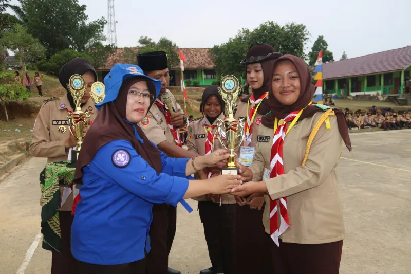 Alhamdulillah, kabar membanggakan datang dari Pramuka SMA PGRI 268 Pangkalan Kersik yang berhasil membawa pulang piala pada ajang Tri Lomba Pramuka...