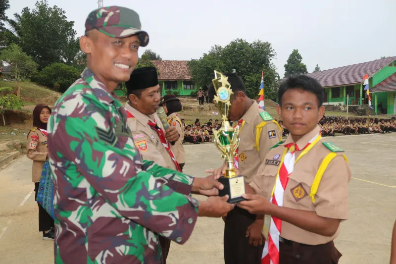 Alhamdulillah, kabar membanggakan datang dari Pramuka SMA PGRI 268 Pangkalan Kersik yang berhasil membawa pulang piala pada ajang Tri Lomba Pramuka...
