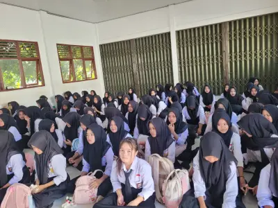 Foto 1 — #LATEPOST