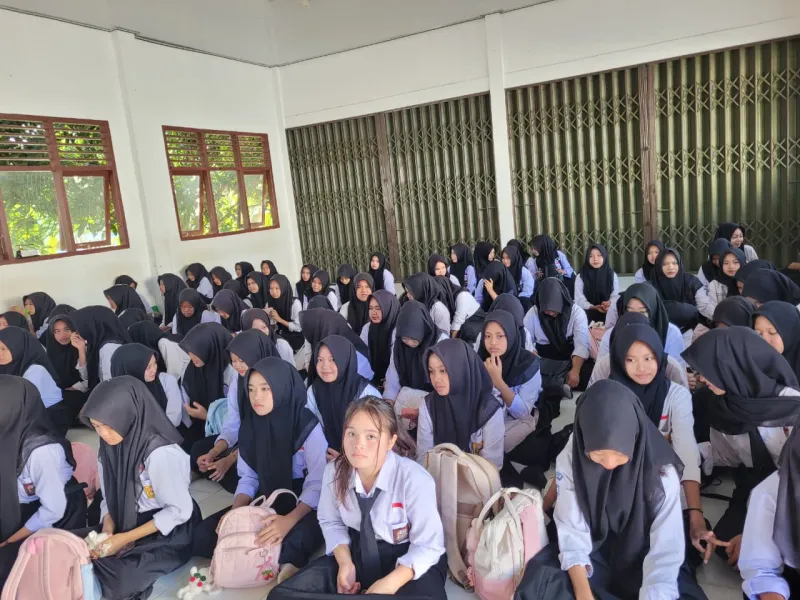 #LATEPOST