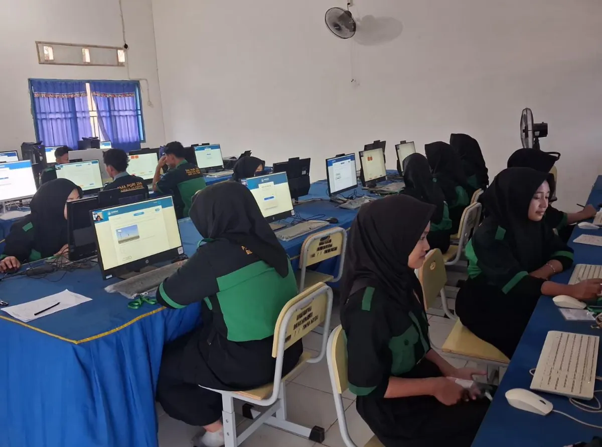 Sesi Kedua TKA Hari Ketiga di SMA PGRI 268 Pangkalan Kersik