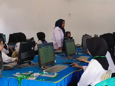 Foto 3 — Sesi Ketiga Tutup Rangkaian TKA di SMA PGRI 268 Pangkalan Kersik